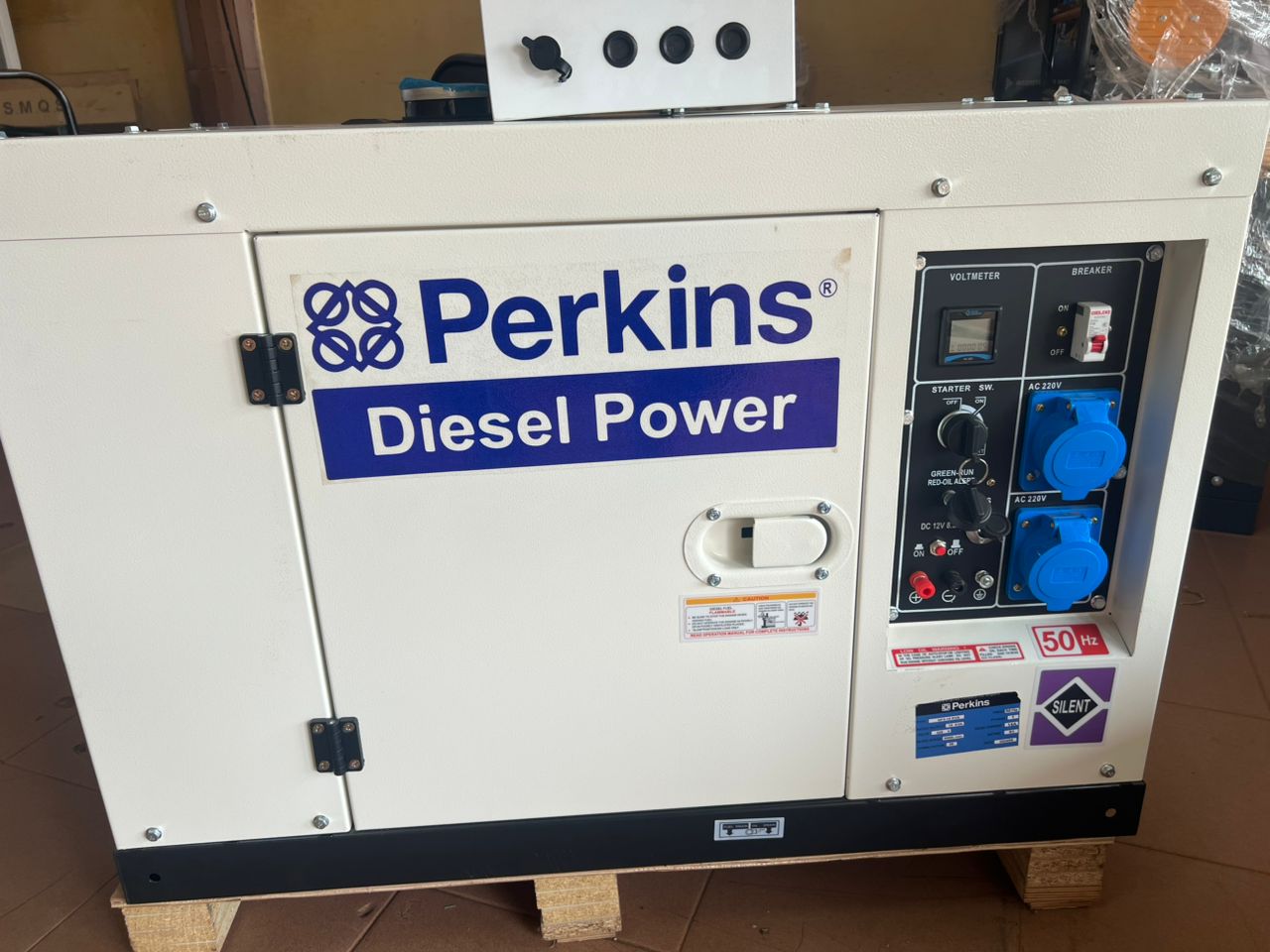 Générateur Diesel Perkins Power 50 Hz Silencieux