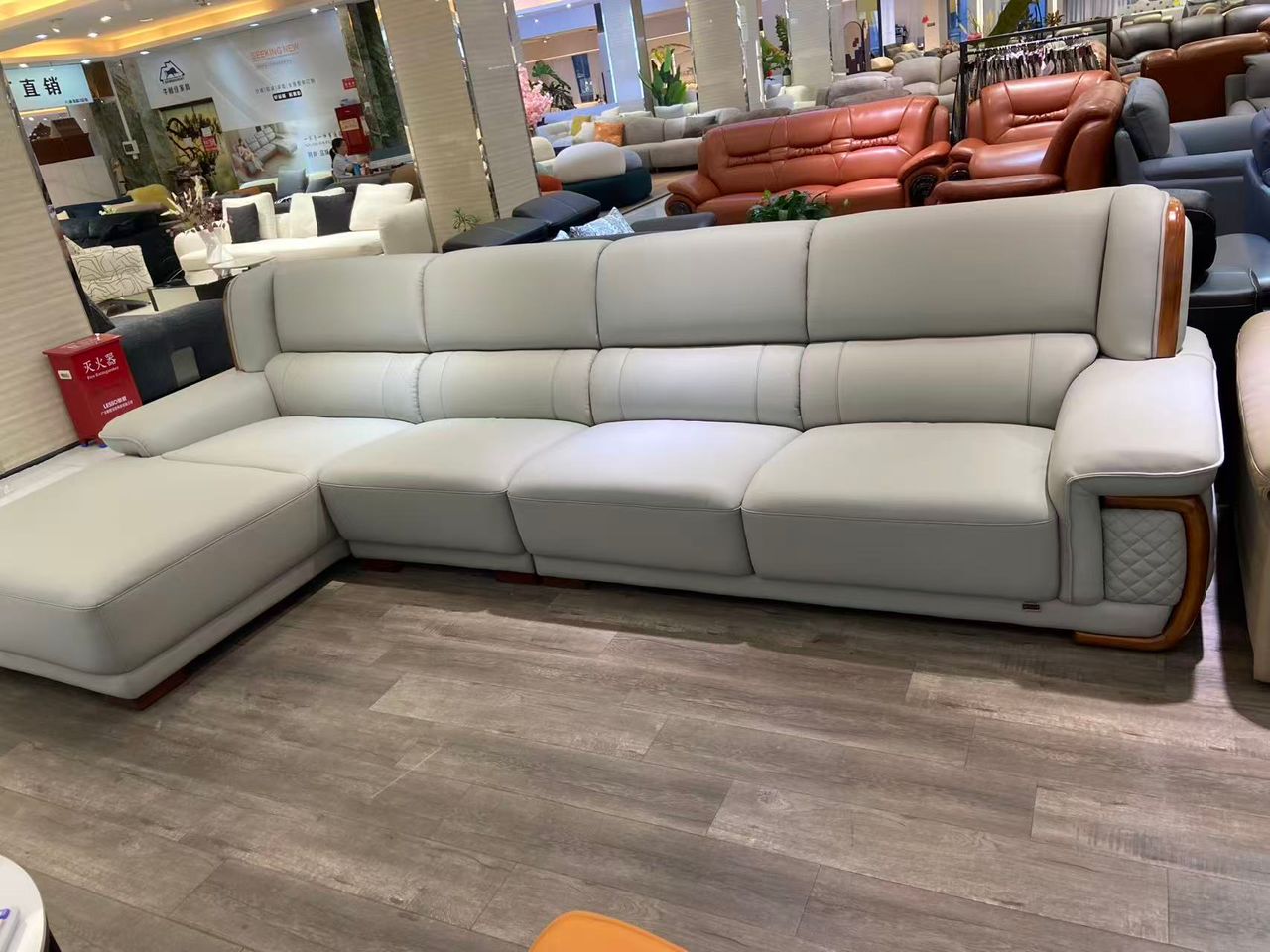 fauteuil en cuir qualité supérieure