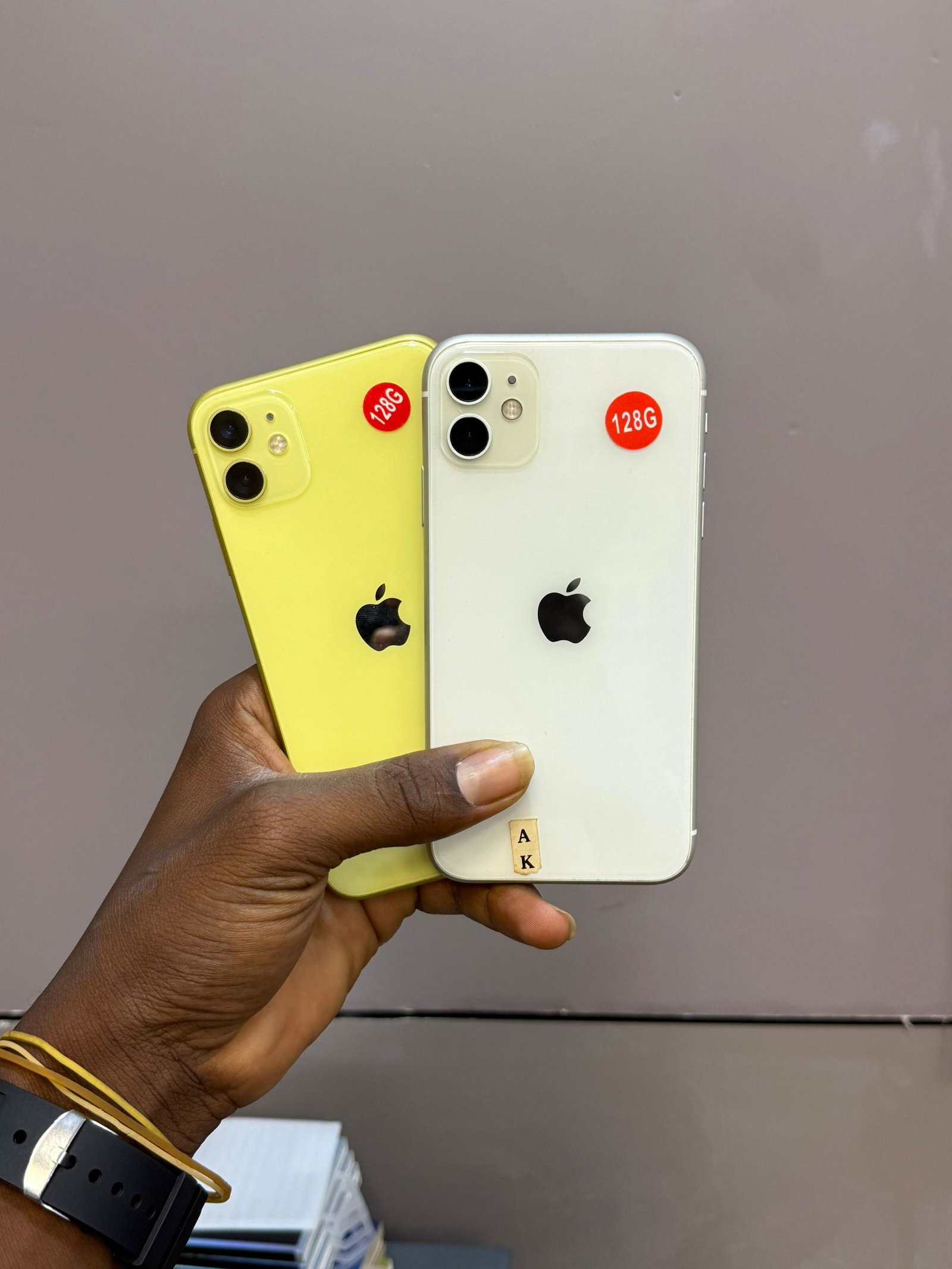 iPhone 11 Original d'occasion - Plusieurs couleurs disponibles