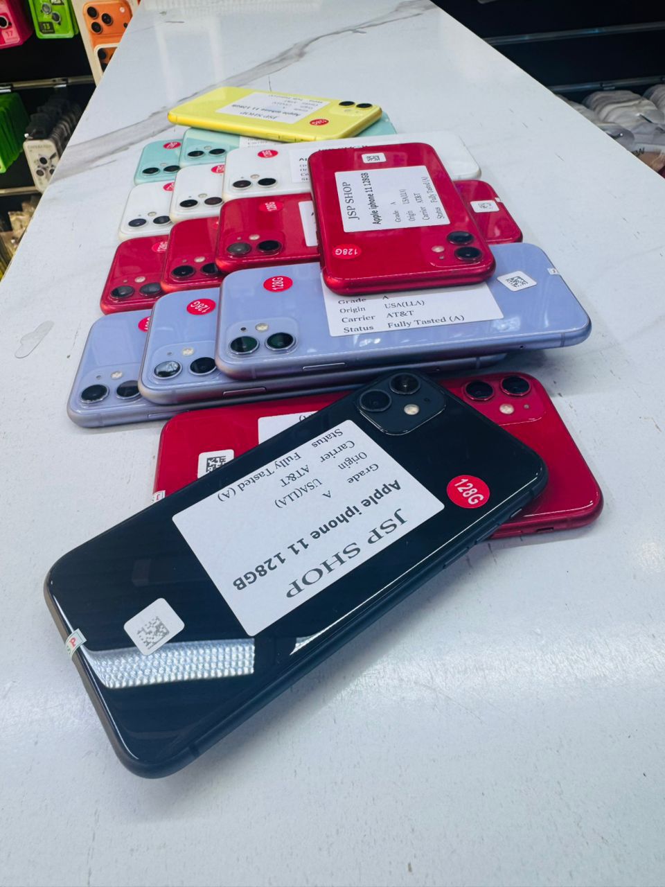 Apple iPhone 11 128GB - Plusieurs couleurs disponibles