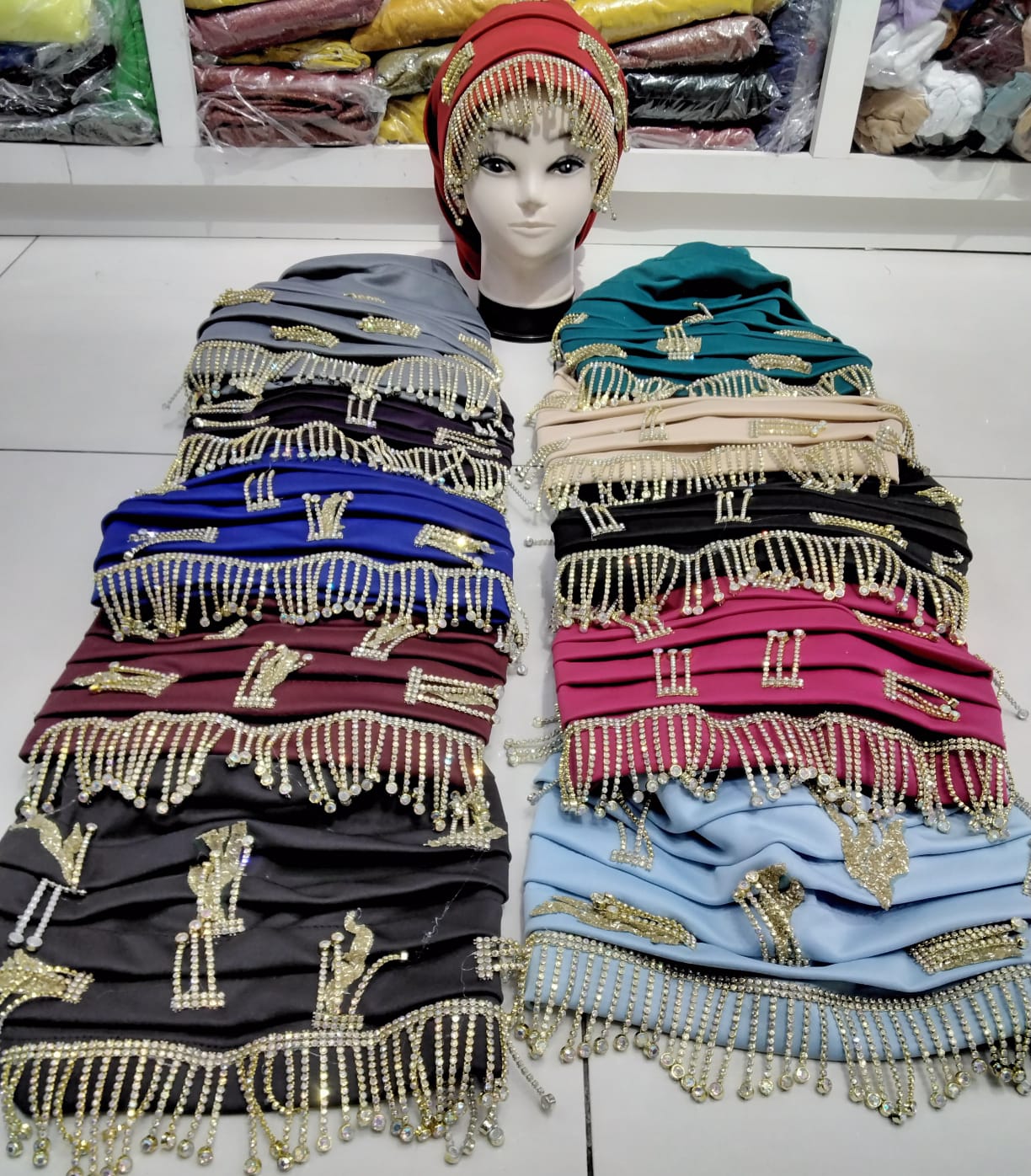 bonnets chapeaux perlés dame