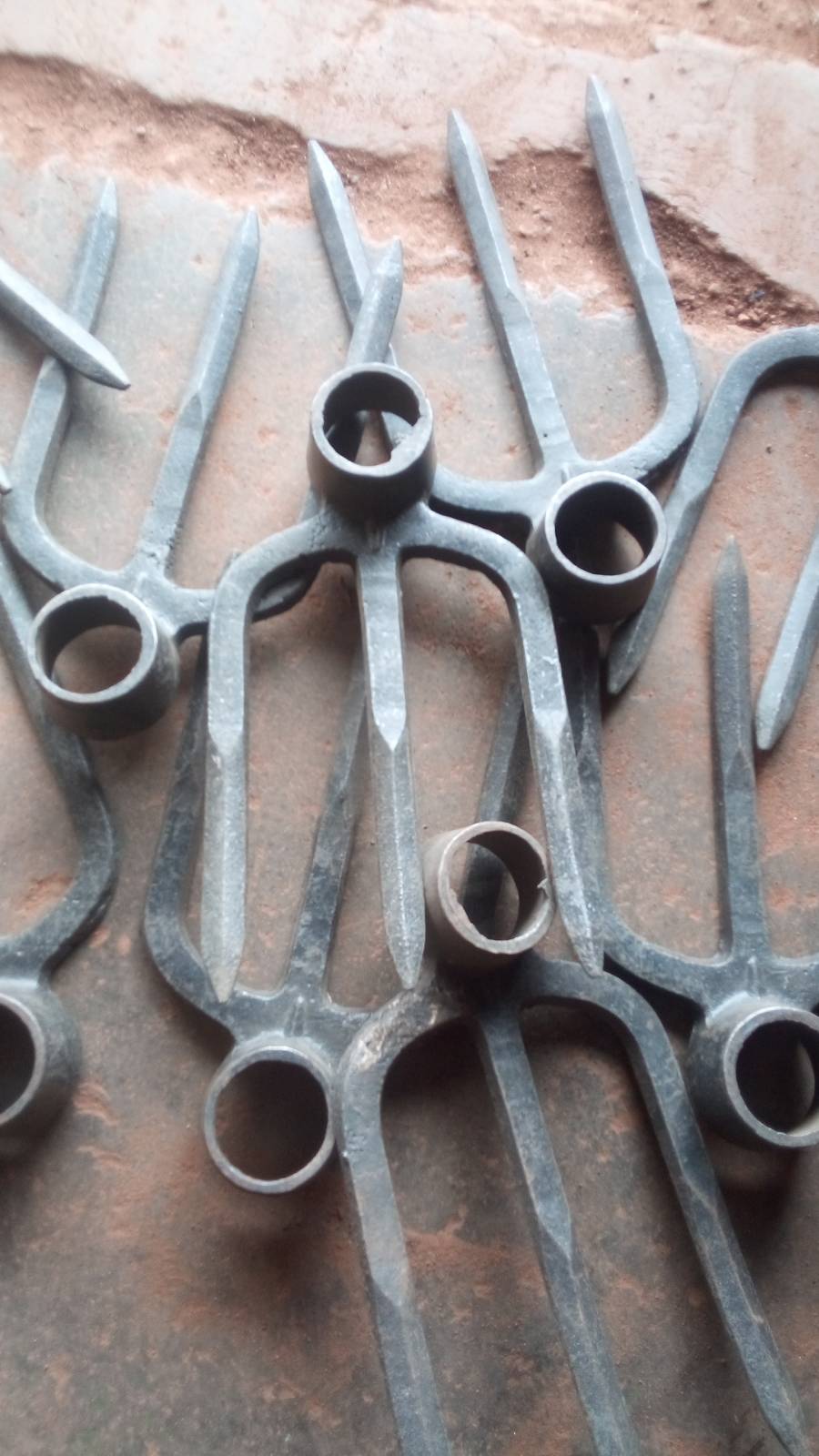 Moules métalliques pour pavés et briques