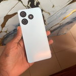 Téléphone portable Spark 10Pro blanc avec triple capteur photo