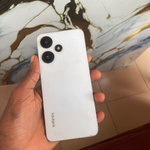 Téléphone Infinix Hot 30i blanc